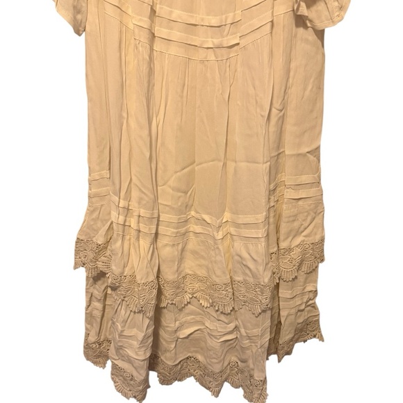 Vasna Dress - Picture 3 of 6